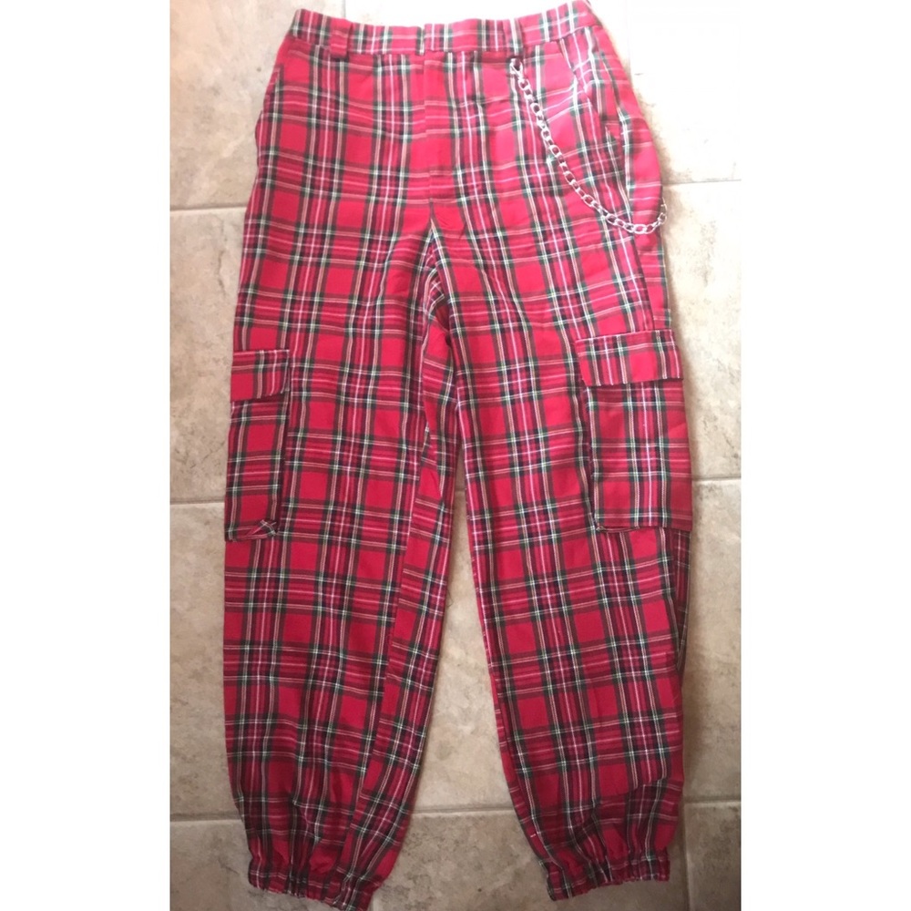NWT RED PLAID FOREVER 21 JOGGERS SIZE M